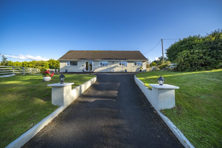 Ashgrove, Bandon Road, Kinsale, Co Cork, P17 RY62