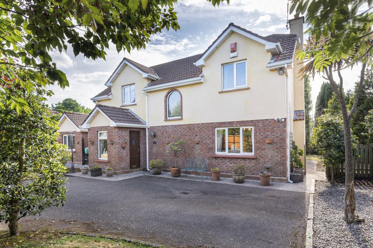 Glenveagh, Ringacoltig, Rushbrooke, Cobh, Co Cork- P24TK79