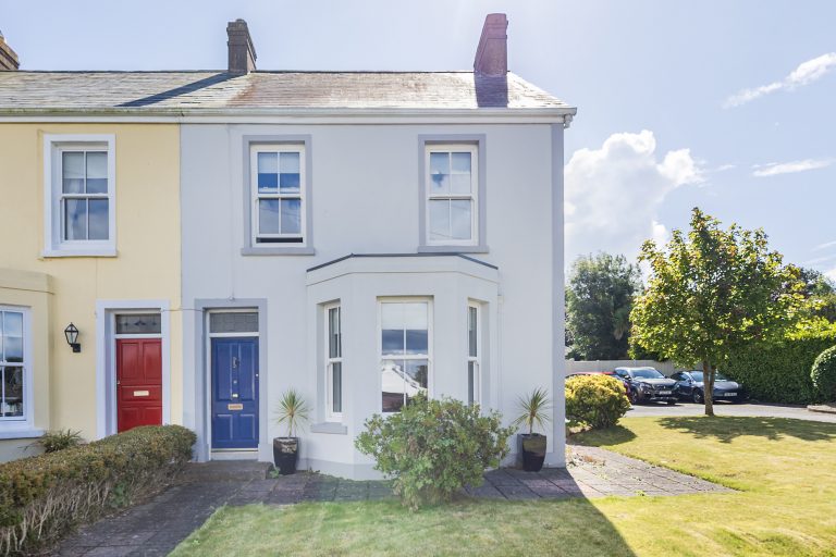 Lakeview, Carrignafoy, Cobh, Co. Cork- P24 TW72