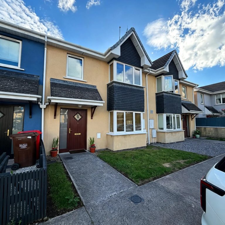 5 Chestnut Mews, Cluain Ard, Cobh, Co. Cork, P24 PW74